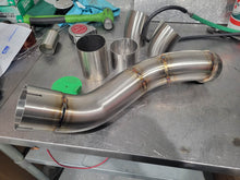 Load image into Gallery viewer, C8 Twin Turbo Kit For 2020+ Corvette Featuring HP Tuners
