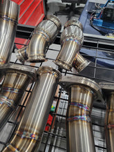 Load image into Gallery viewer, C8 Twin Turbo Kit For 2020+ Corvette Featuring HP Tuners

