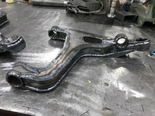 Load image into Gallery viewer, C8 Front Lower Control Arms
